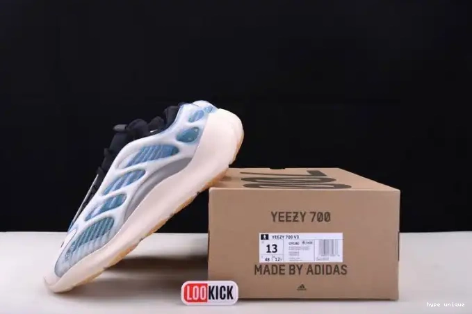 hype 700 ADIDAS GY0260 YEEZY V3 0528